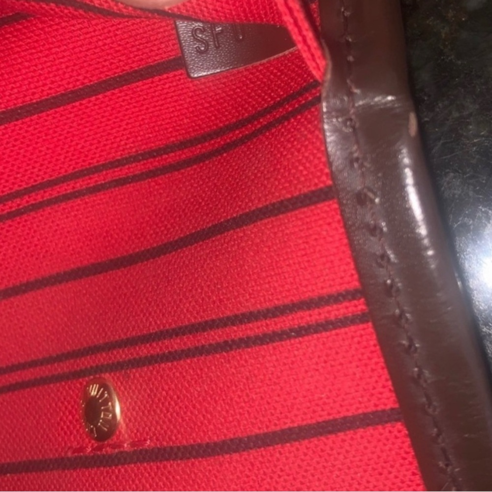 Authentic Louis Vuitton Damier Ebene Tote - Picture 5 of 7
